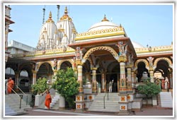 Akshardham Temple in Ahmedabad